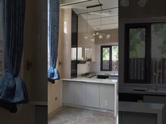 Szczupła i funkcjonalna szafa kuchenna z Fadior Starry Grey Finish